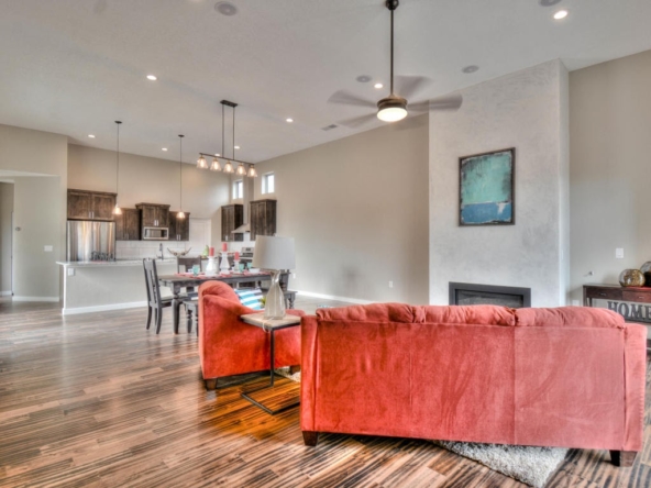 898469-residential-1bk8ax-o