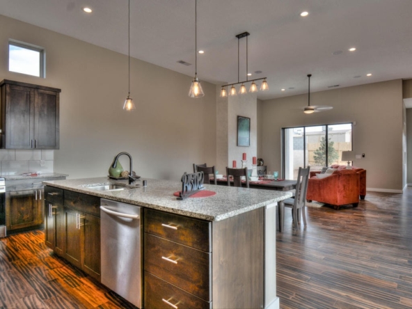 898469-residential-1ozw9ke-o