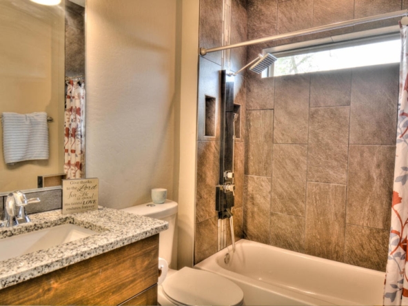 898469-residential-2q8se9-o