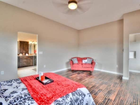 898469-residential-gbtln9-o
